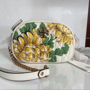 NWT Tory Burch Multicolour Printed Quilted Leather Small Kira Camera Bag